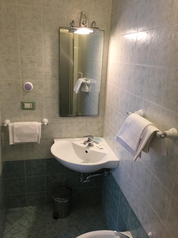 Casa Carra Otel Roma Dış mekan fotoğraf